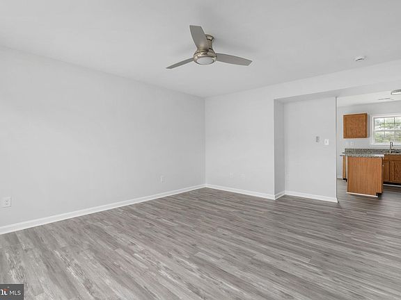 4th image of 10503 Tidewater Plains Dr
