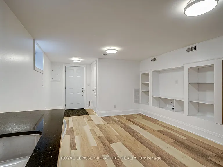 250 Nairn Ave #LOWER — Photo 6
