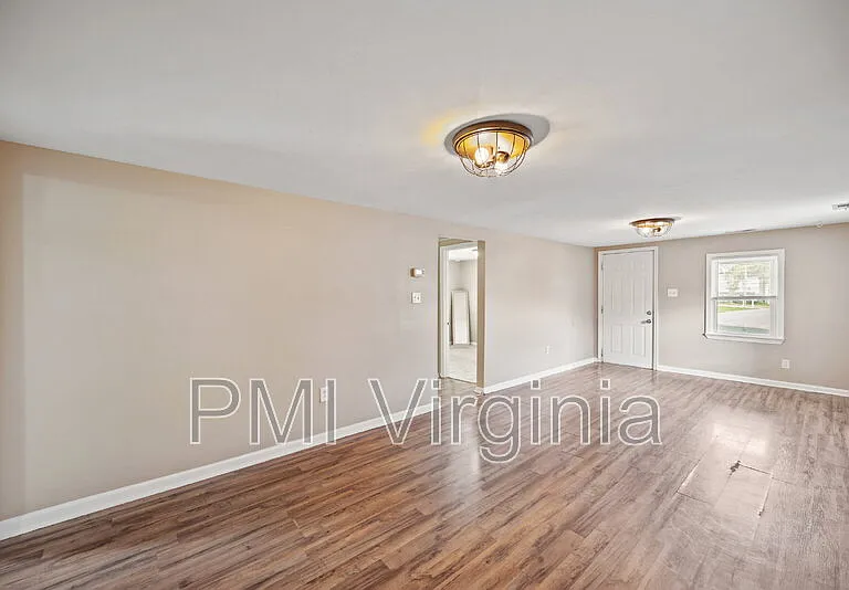 4217 Dunning Rd — Photo 3