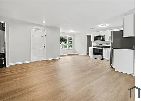 3007 E Knollwood St — Photo 7