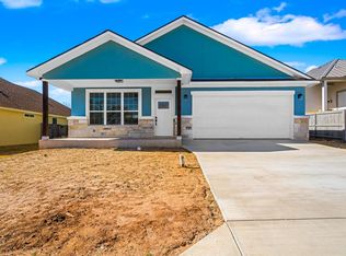 231 Riley Ln, Fredericksburg, TX 78624