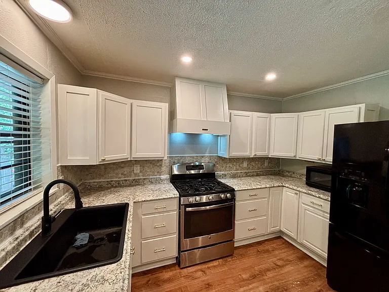 4008 Western Cir — Photo 5