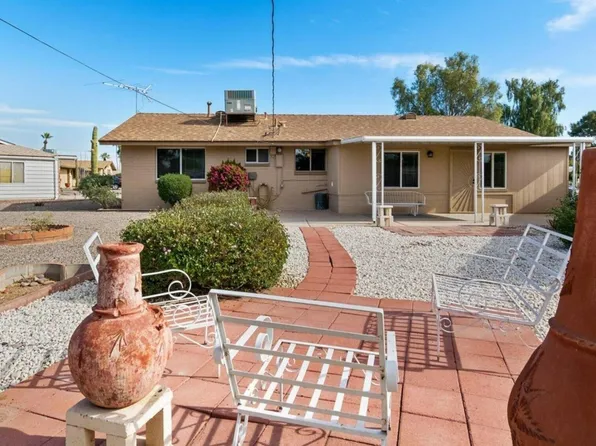 12020 N Hacienda Dr, Sun City, AZ 85351