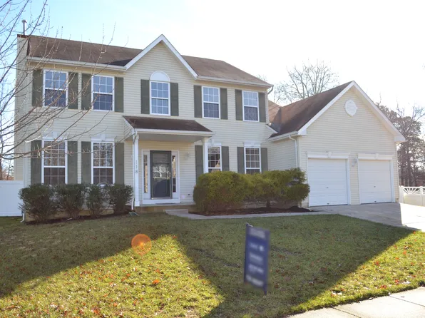 118 Woodberry Dr, Egg Harbor Township, NJ 08234