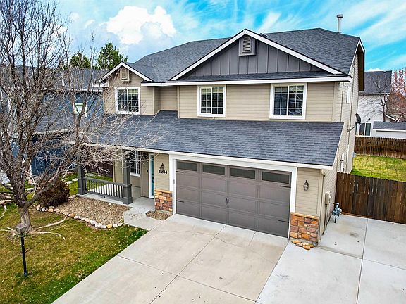 3rd image of 6284 N Silver Elm Way