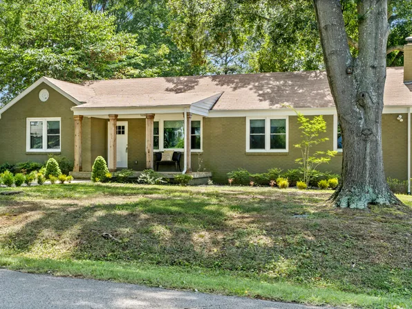 1661 Valley Rd, Clarksville, TN 37043