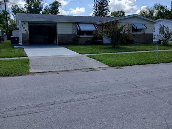 2028 Arcadia Rd, Holiday, FL 34690