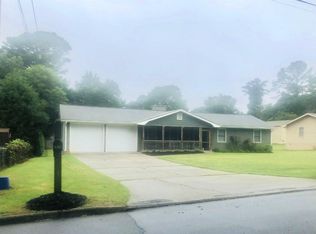 8204 Maple Dr SW, Covington, GA 30014