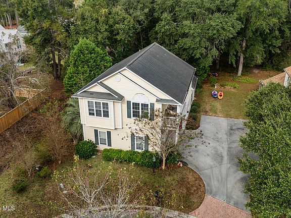 4th image of 7330 Cassimir Place