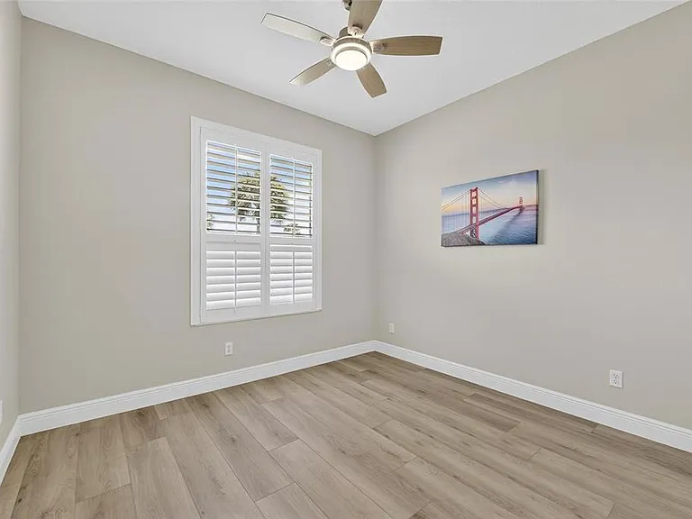 1103 Villeroy Dr — Photo 16
