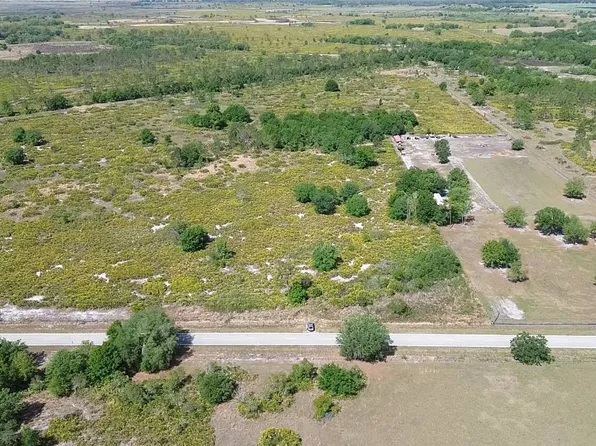 Singletary Rd, Fort Meade, FL 33841