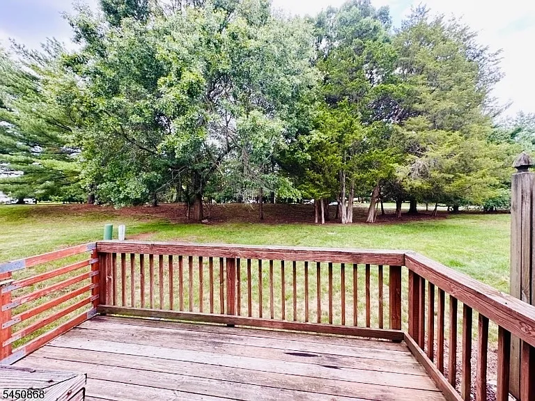 111 Almond Dr #111 — Photo 20