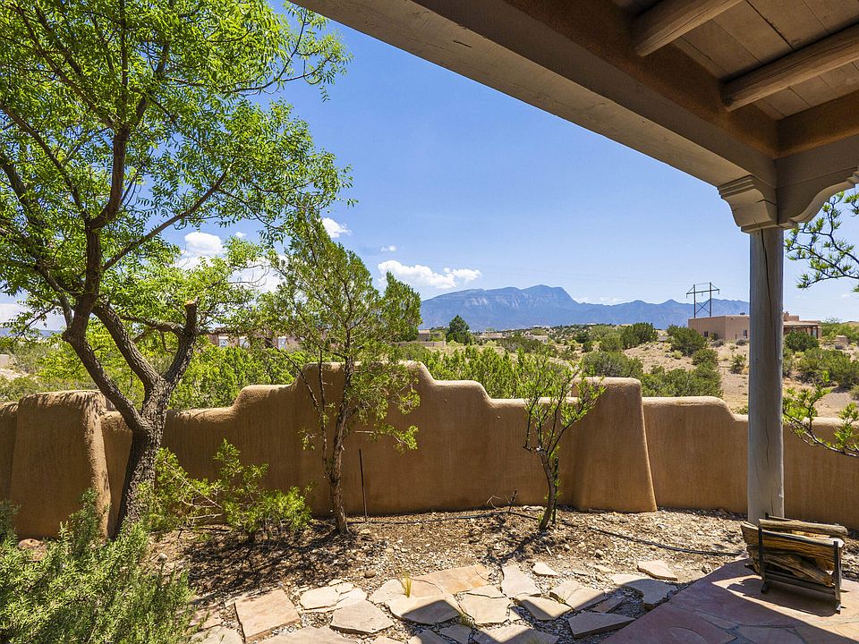 1st image of 3 Second Mesa Dr