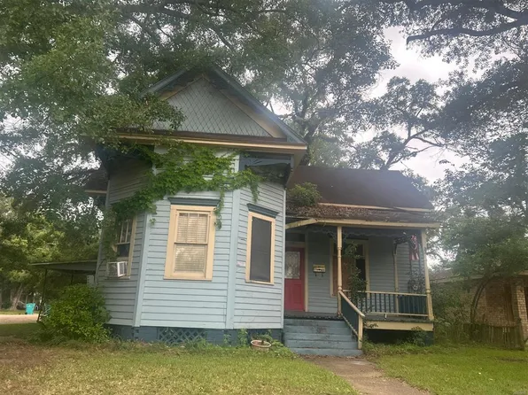551 S 3rd St, Eunice, LA 70535