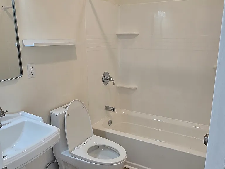 151 Nagle St #1 — Photo 12
