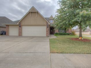 2004 E 133rd Ct, Bixby, OK 74008