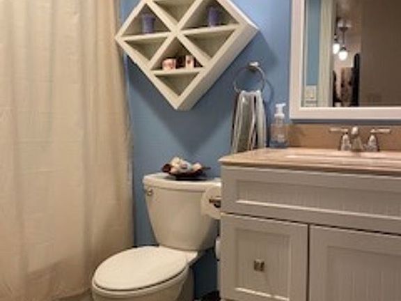 4th image of 13561 Orchard Dr