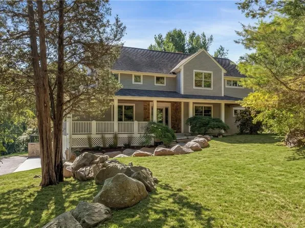 900 South Rd, East Greenwich, RI 02818