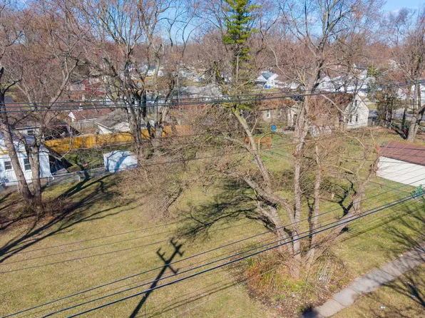 24300 McDonald St, Dearborn Heights, MI 48125