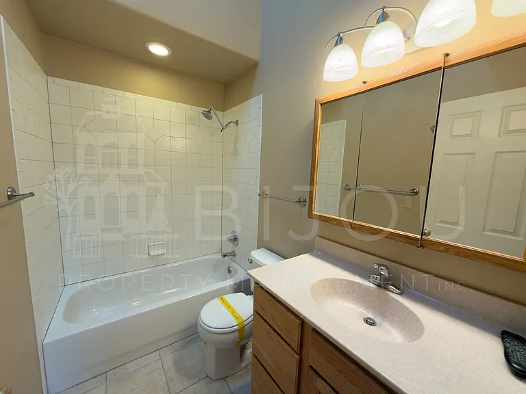 528 E Bijou St #B — Photo 6