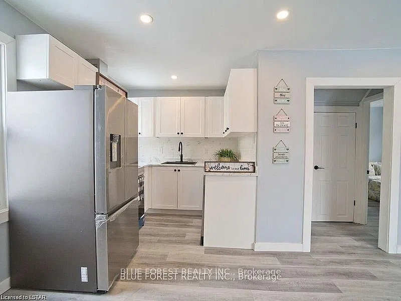 3 bed, $2,100 — Photo 3