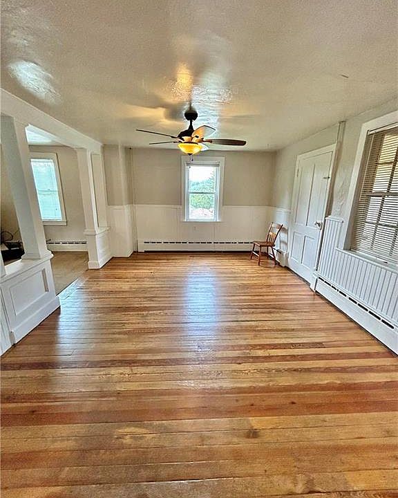 118 N Broad St, East Bangor, PA 18013 Zillow