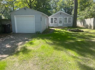 1937 E Isabella Ave, Muskegon, MI 49442