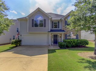 82 Saint Charles Pl, Sharpsburg, GA 30277