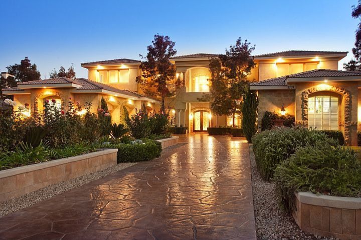1st image of 9709 Winter Palace Dr