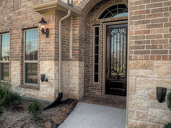 2nd image of 4523 Wentworth Dr