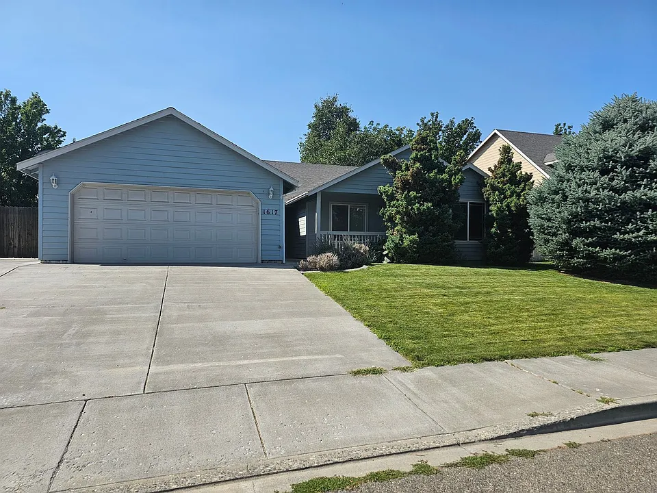 1617 W 34th Ave
