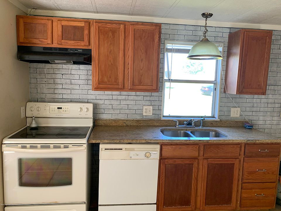 2nd image of 517 Vivian Dr