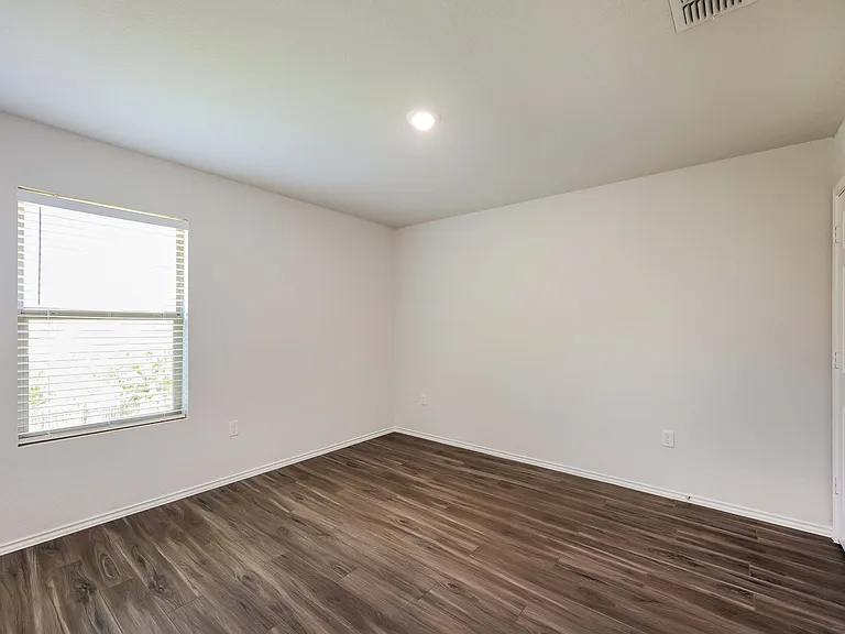 7610 Cypress Vine — Photo 25