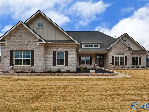 200 Cotton Br, Meridianville, AL 35759