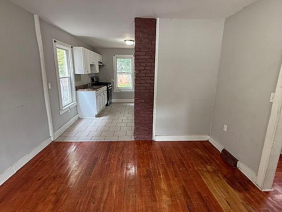 4th image of 666 Orchard St #1