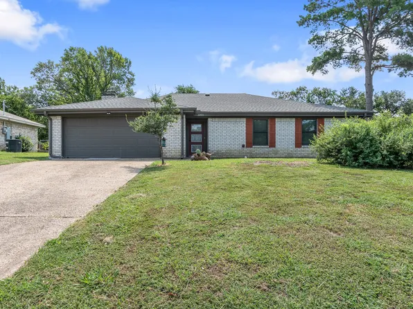 3005 Hillcrest Dr, Corsicana, TX 75110