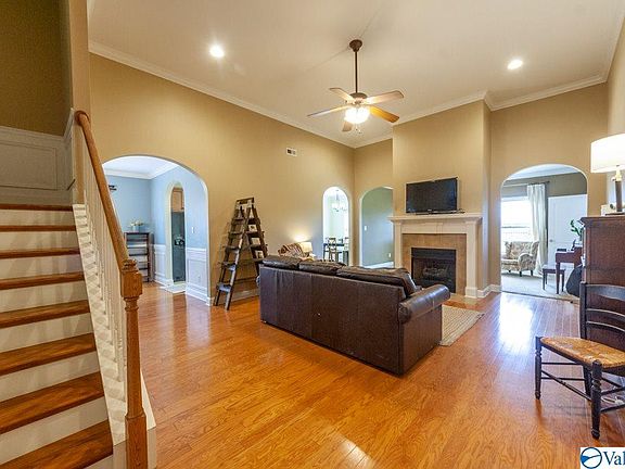 4th image of 4904 Ashley Cir SE