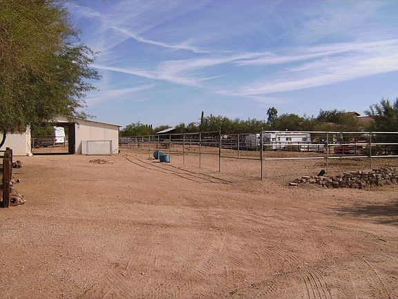 2nd image of 6647 E Calle De Las Estrellas