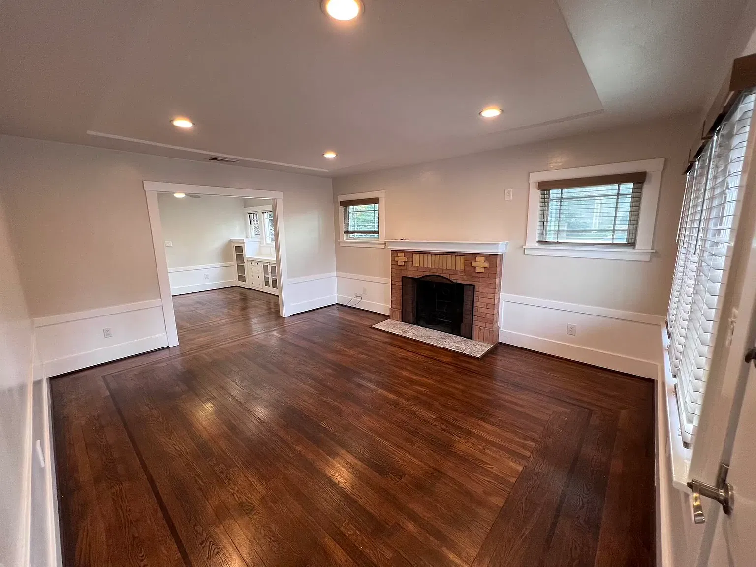 1398 Singletary Ave — Photo 3
