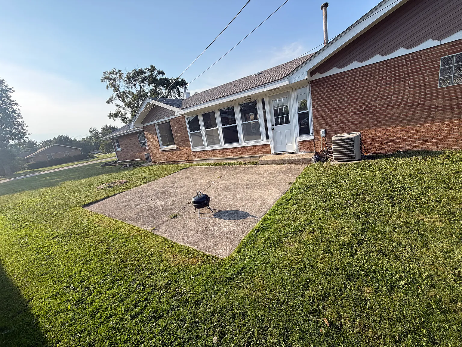 3 bed, 1200 sqft, $3,000 — Photo 4