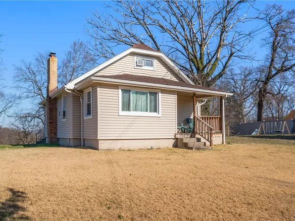 1918 Cliff St, Coraopolis, PA 15108