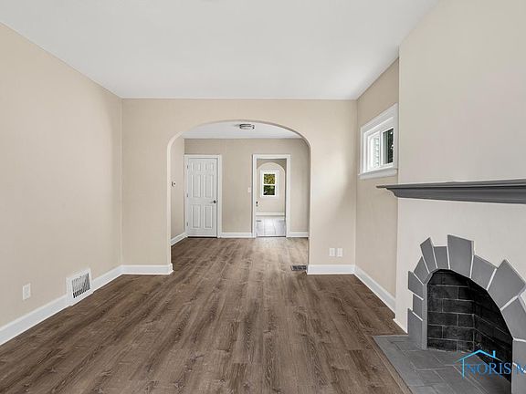 4th image of 3616 Wallwerth Dr