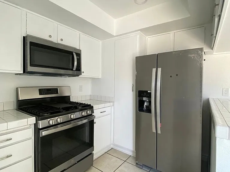 4675 Twintree Dr #5 — Photo 9