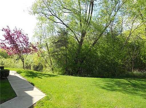 5th image of 3185 Birch Hollow Dr