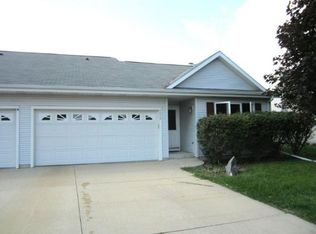 1614 Eden Dr, West Bend, WI 53095