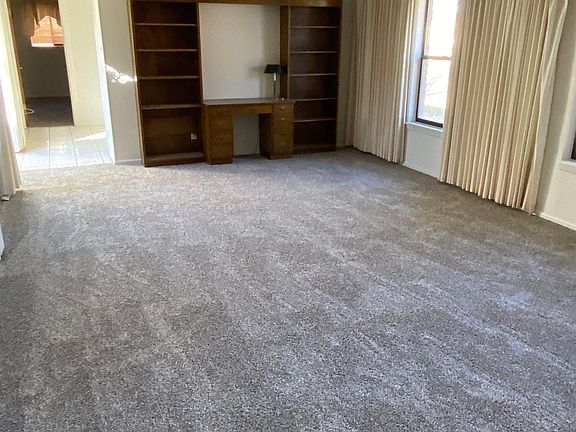 3rd image of 3012 Edgewood Dr