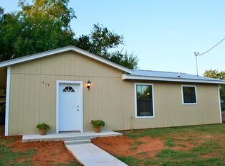 319 W San Marcos, Pearsall, TX 78061