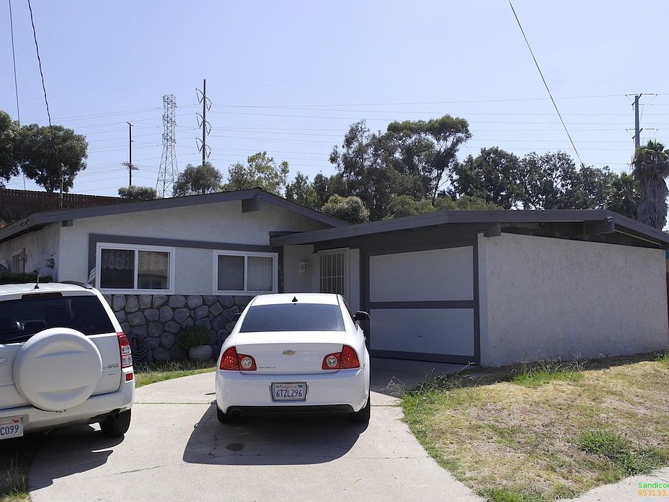 1st image of 4944 Chateau Dr