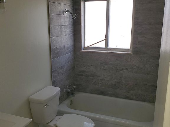 5th image of 1278 W Klein St