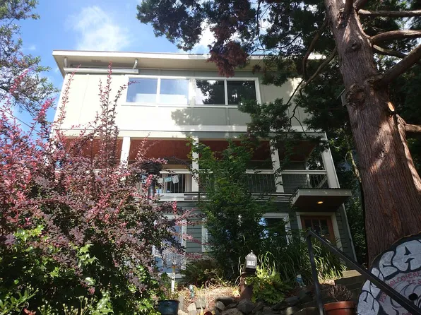 930 30th Ave, Seattle, WA 98122
